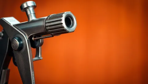 Jaki pistolet do malowania farbami olejnymi