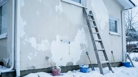 Malowanie elewacji w niskich temperaturach